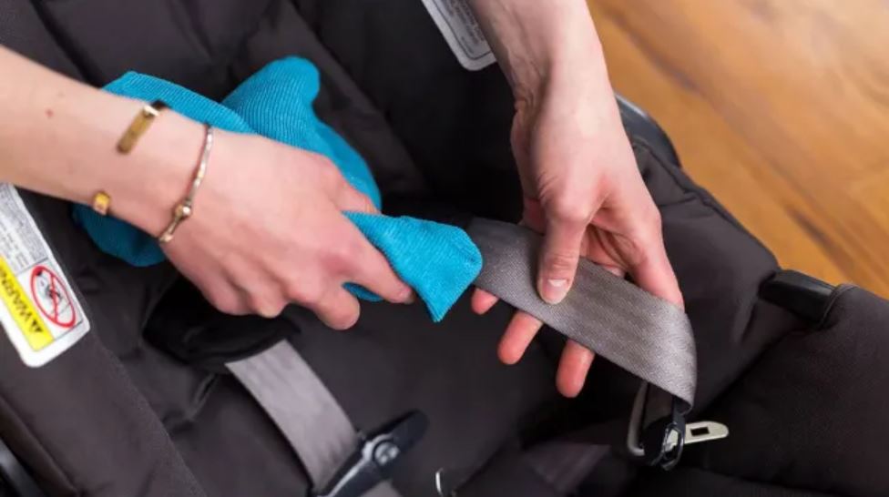 cleaning car seats