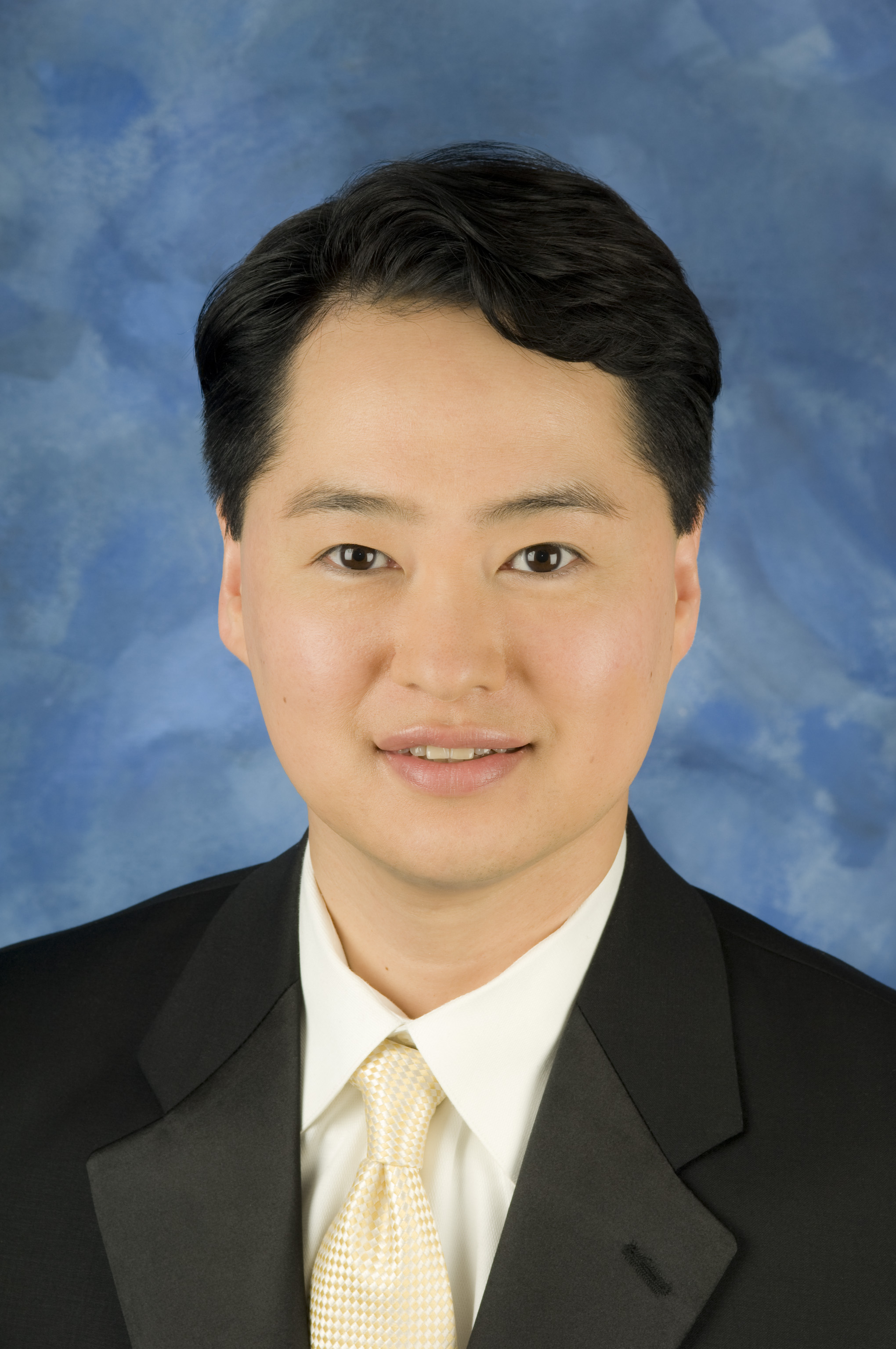 Dr. Edward Lee