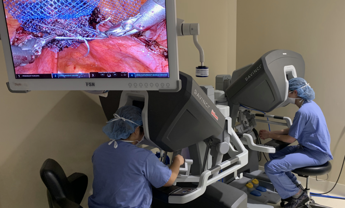 Robotic Surgery for Pelvic Reconstruction